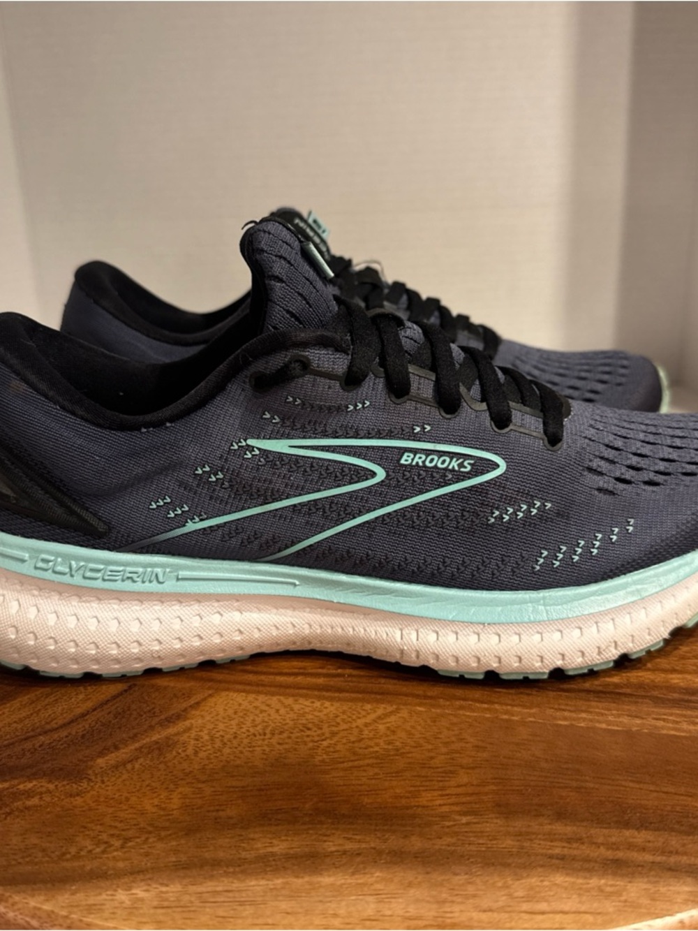 Brooks Glycerin 19 Women's Running Shoes Navy Blue White Size 8.5 Medium